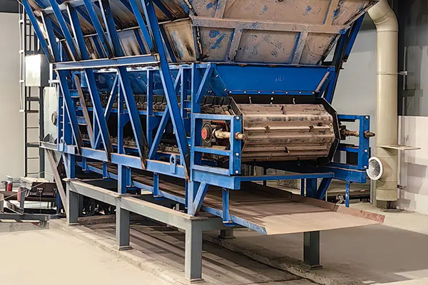 Materiaalin syöttölaitteet